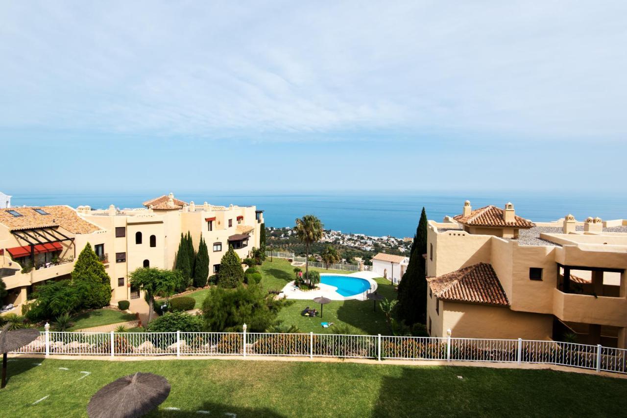 Piso Pueblo Con Vista, Piscina Y Tranquilidad Benalmadena